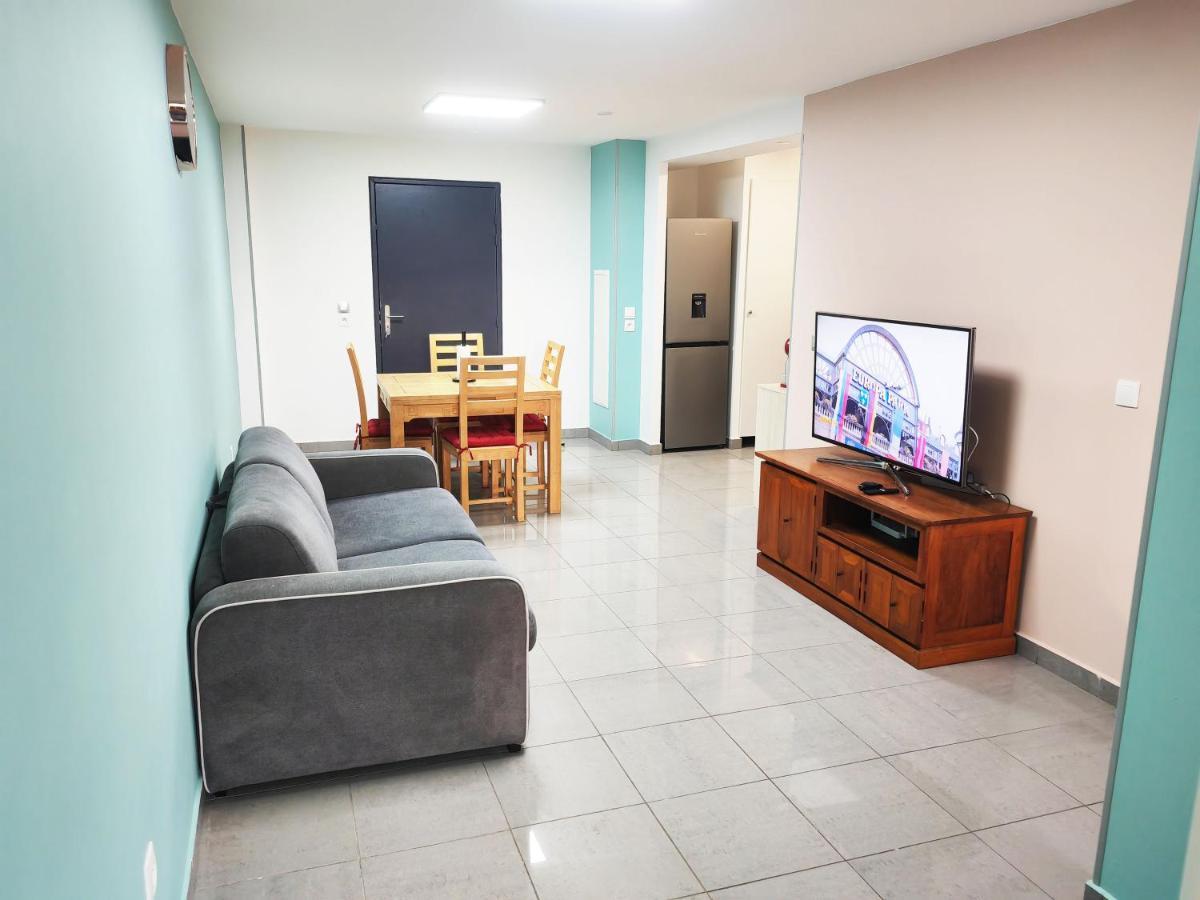 Le 5Eme As // F2 Totalement Refait A Neuf Apartment Saint-Denis Exterior photo
